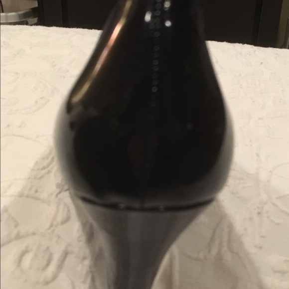 Shoe - Picture 4 of 4